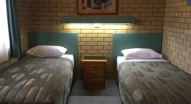 Двухместные апартаменты с 2 комнатами Sunrise Motel