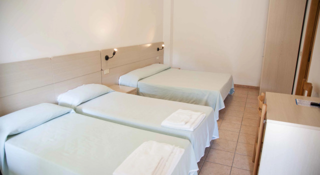 Hotel Marinella, Varaa Hotelli  