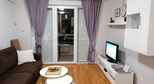 APARTMAN LAURA GALILEO blizu centra i plaze, Забронировать Апартаменты/квартира Апартаменты Макарска, рядом с Набережная Рива (Макарска), Апартаменты/квартира