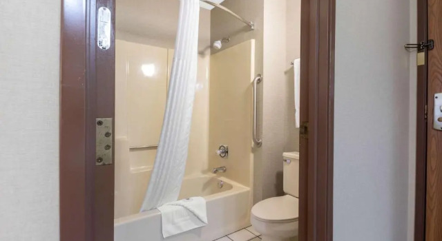 Люкс Comfort Inn Iron Mountain North