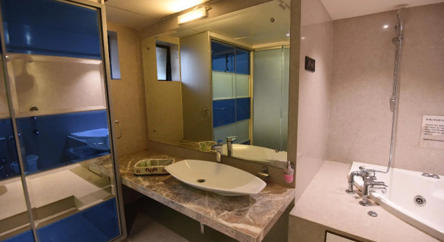 Люкс VITS Sharanam, Thane