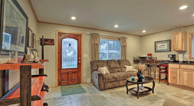 Quaint Juneau Apt w/ Scenic Mountain Surroundings!, Réserver Appartement Juneau Alaska
