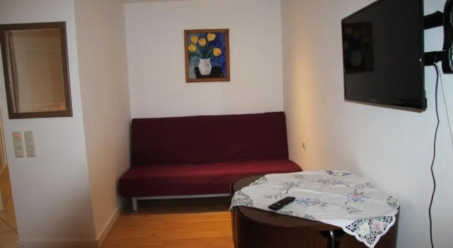 Holiday Apartment Zwinger, Забронировать Апартаменты/квартира Отели Дрездена с парковкой, рядом с Улица Вайсе Гассе в Дрездене, Парковка