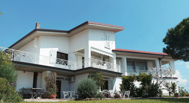 Villa Paola, Book Villa Hoteller i Cilento Coast med parkering, Parkering