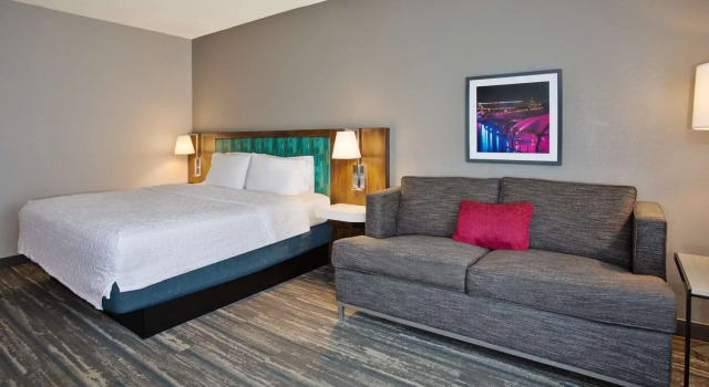 Люкс Hampton Inn & Suites Tampa East Casino Area