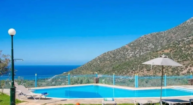 Вилла Deluxe Luxurious Villa Kardi a Small Paradise