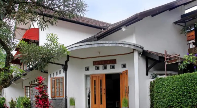 Habitación Estándar Rumah Asri Bed And Breakfast