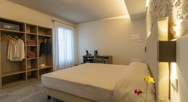 Номер Deluxe Goloritzè Room and Breakfast