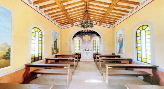 8 Guests - Huge Manor Close to Spoleto - Private Swimming Pool, Varaa Hotelli Spoleto Umbria