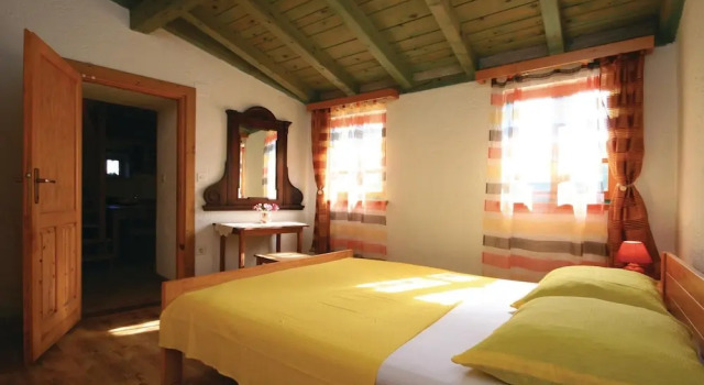 One-Bedroom Holiday Home Jadrija With A Fireplace 03, Забронировать Отель Ядрия Шибеник