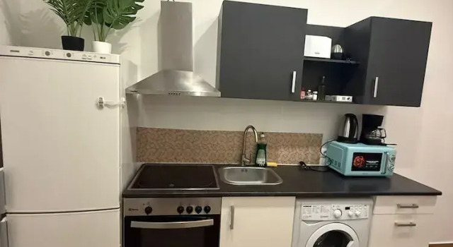 Апартаменты Bright 1BR Apt Near Top Vienna Sights