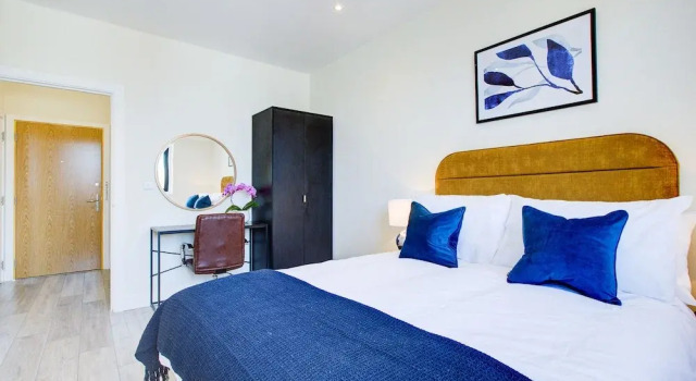Beautiful 1-bed Apartment in Cheam, Sutton, Varaa Huoneisto Asunnot kohteessa Merseyside, Huoneisto