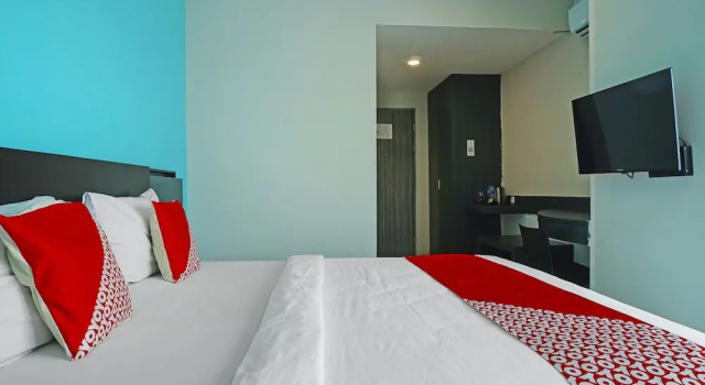 Номер Deluxe Collection O 91373 M Hotel