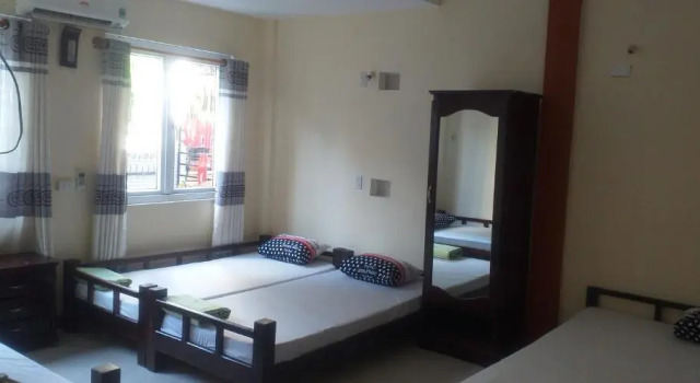 Четырёхместный номер Standard Ngoc Binh Hotel