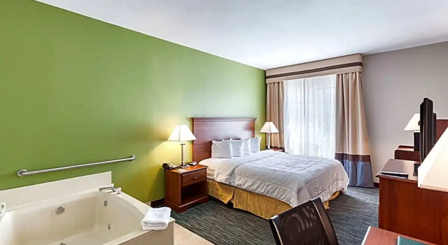 Люкс Quality Inn Mesquite - Dallas East