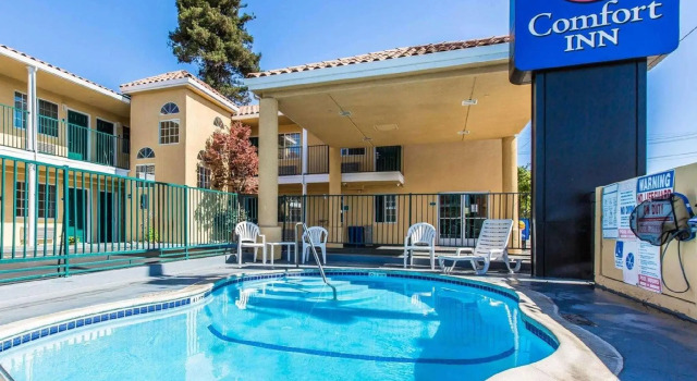 Двухместный люкс Comfort Inn Beach Boardwalk