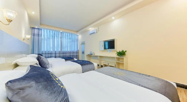 Номер Luxury H&L Hotel New Baiyun International Airport Store