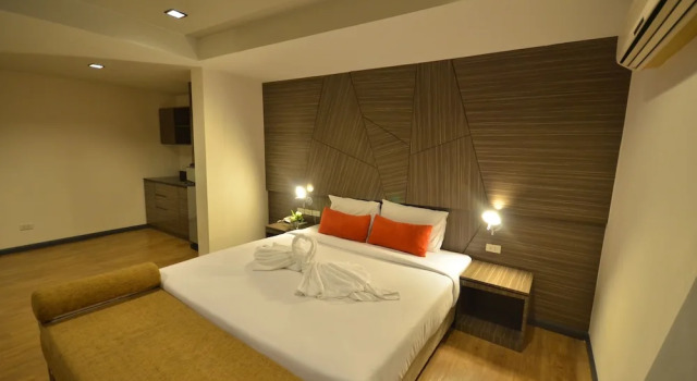 Люкс Premier H2 Hotel