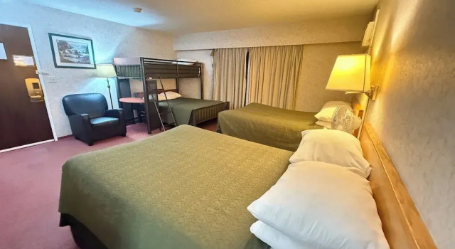 Rychter Hotel Hope, Book Hotel Hoteller i Britisk Columbia med pool, Swimmingpool