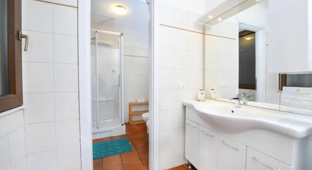 Апартаменты Deluxe Villa Pinetina B&B
