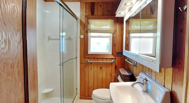 Sea Strapped by Topsail Realty, Забронировать Отель Отели Холли Ридж с парковкой, Парковка
