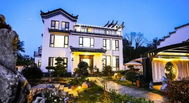 Taohuatan Xixuan Mengge Homestay (Taohuatan Scenic Area), Rezerwuj Hotel Xuancheng Anhui
