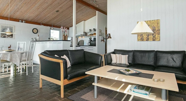 Lovely Holiday Home in Hirtshals With Terrace, Забронировать Отель Отели Северной Ютландии 3 звезды, 3*