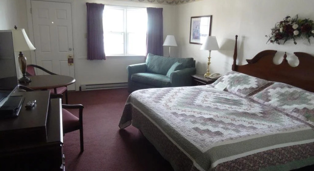 Amish Country Motel