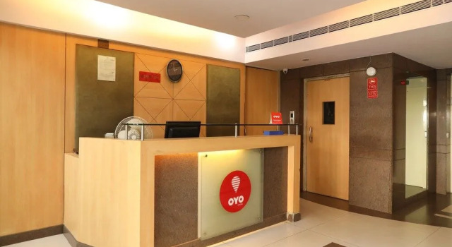 OYO 16260 Hotel Sunny International