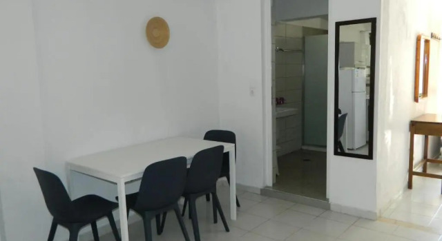 Студия Roseberry Studios