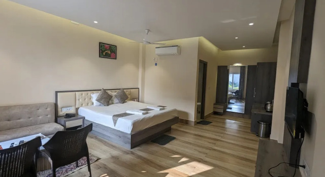 Номер Deluxe Parth King Beach Resort