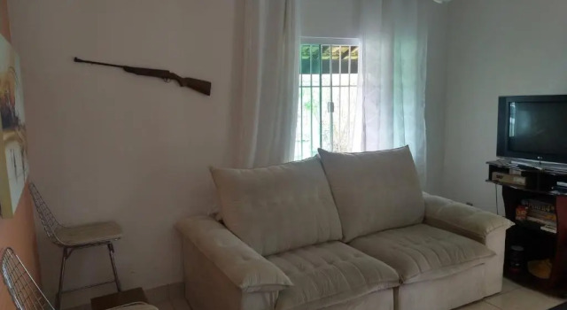 Casa 2 ou 3 Quartos Piscina Churrasqueira e Campo Futebol Gramado em Araruama Bairro Pontinha RJ