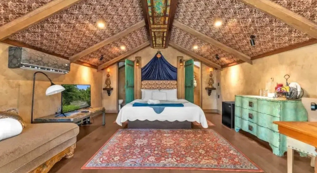 Двухместный номер Standard с балконом Tranquil Retreat W/hot-tub 10-mins to Downtown!