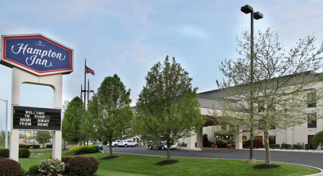 Четырёхместный номер Standard Hampton Inn Hagerstown-Maugansville