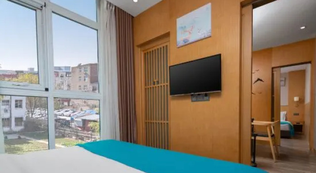 Люкс Deluxe Zhenpu E-sports Hotel (Zhongjing Ave Fanli Rd, Nanyang)