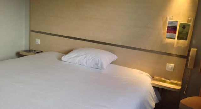 Двухместный номер Classic B&B HOTEL Le Puy-en-Velay