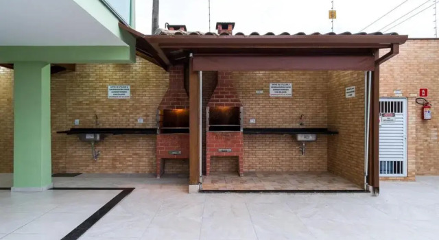 Ed Luz do Sol com Ar condicionado- Frente Mar - 02 Dormitórios - 10 pessoas, Забронировать Отель Отели Убатуба с парковкой, рядом с Praia do Itagua, Парковка