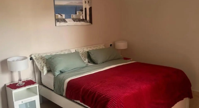 Esther Guest House, Забронировать Гостевой дом Отели в центре Кастель-Вольтурно, в центре