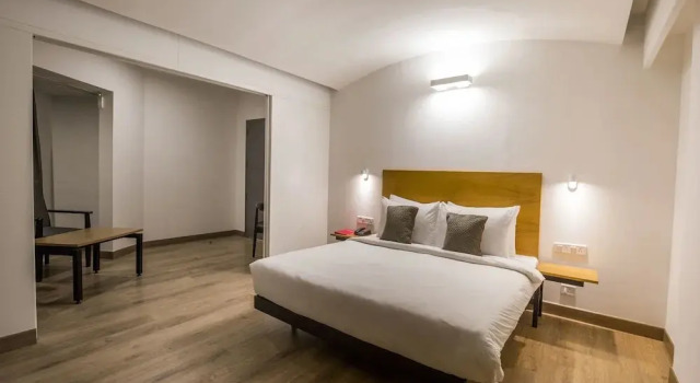 HOTEL LE ROYCE, Забронировать Отель Отели штата Махараштры 3 звезды, 3*