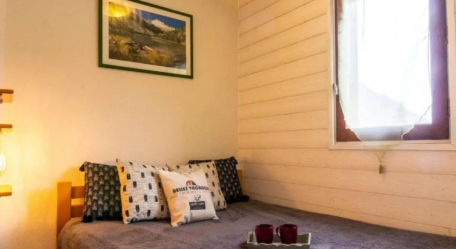 Appartement Vielle-Aure, 2 pièces, 6 personnes - FR-1-296-386, Rezervasyon Daire Pyrenees National Park otoparklı oteller, Otopark