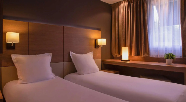 Inter-Hotel Marytel, Boek Hotel Montbrison Parijs