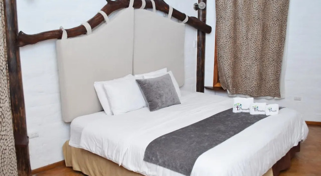 Amuntai Rainforest Lodge, Book Hotel Hotels in Amazonas with Parking, Parking