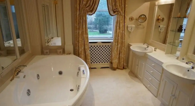West Wing B&B