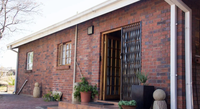 Phokeng Gardens Bed and Breakfast