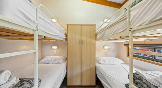 Вилла с 2 комнатами с балконом Eureka Stockade Holiday Park