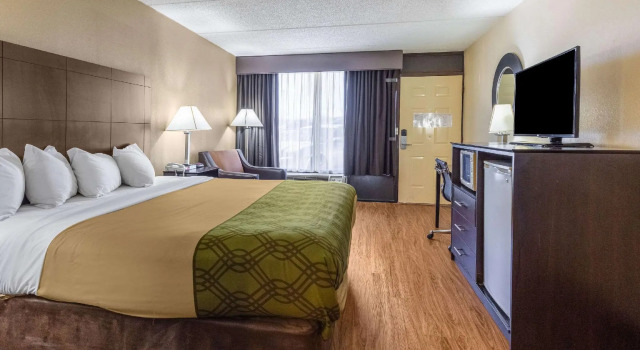 Двухместный номер Standard Quality Inn Asheville Airport