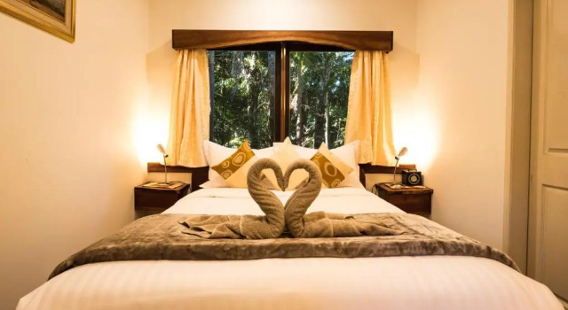 Коттедж с видом на озеро Lillypillys Cottages & Day Spa
