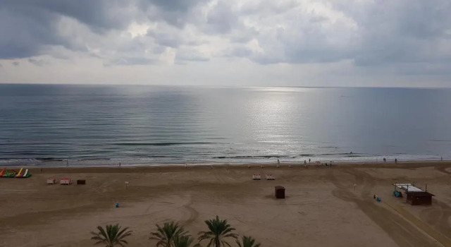 Апартаменты Deluxe Apartamento de lujo en primera línea de la playa de Cullera con vistas al Castillo