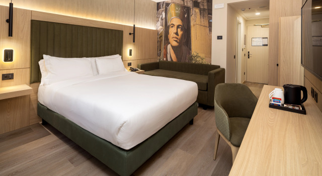 Holiday Inn Naples by IHG