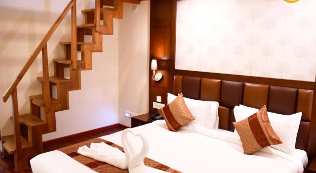 Lavanya Inn, Rezerwuj Hotel Hotele SPA w Pangot, SPA